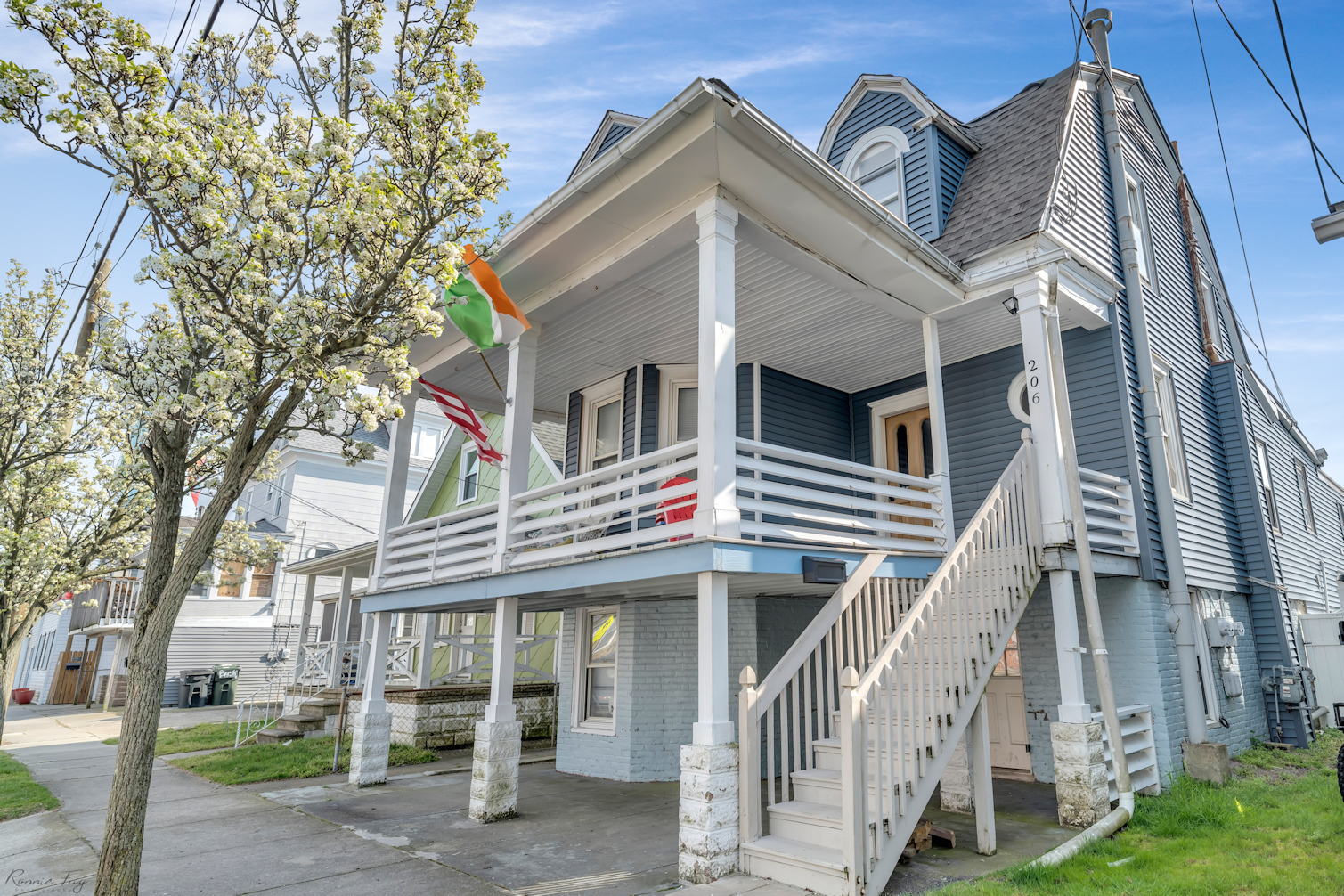 206 Maple